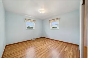 820 Maplewood Dr, Pittsburgh, PA 15234 - Photo 11