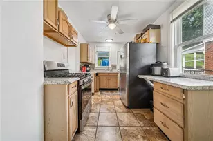 8609 Westwood Rd, Pittsburgh, PA 15235 - Photo 9