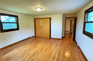 208 Mccartney Dr, Moon/Crescent Twp, PA 15108 - Photo 17