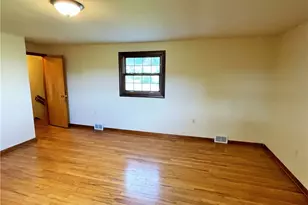 208 Mccartney Dr, Moon/Crescent Twp, PA 15108 - Photo 19