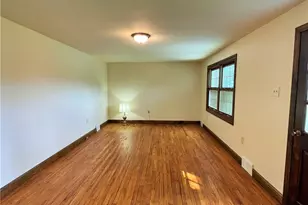 208 Mccartney Dr, Moon/Crescent Twp, PA 15108 - Photo 13