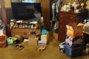 2015 Kenneth Ave, Arnold, PA 15068 - Photo 9