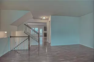 403 Pointe View Dr, Adams Township, PA 16046 - Photo 3