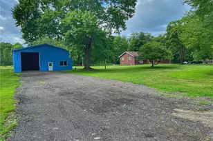 14 Steingrabe Rd, East Lackawannock Township, PA 16142 - Photo 3