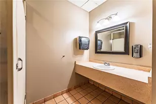 400 S Center Ave, New Stanton, PA 15672 - Photo 39