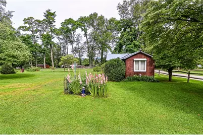 111 Razza Rd, Derry Township, PA 15671 - Photo 15