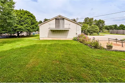 111 Razza Rd, Derry Township, PA 15671 - Photo 9