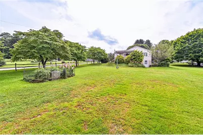 111 Razza Rd, Derry Township, PA 15671 - Photo 17