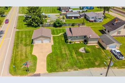 612 Elm St, Stockdale, PA 15483 - Photo 11