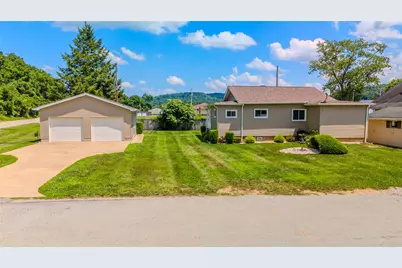 612 Elm St, Stockdale, PA 15483 - Photo 3