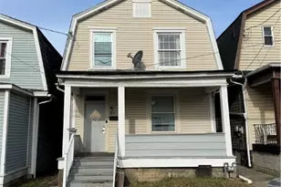 105 Locust St, New Kensington, PA 15068 - Photo 1