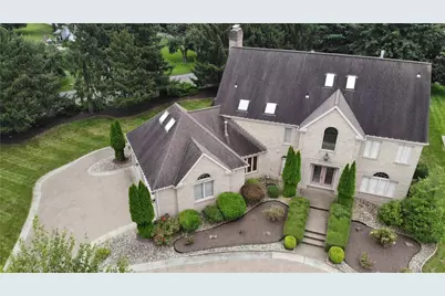 2644 Carriage House Dr, Hampton, PA 15101 - Photo 3