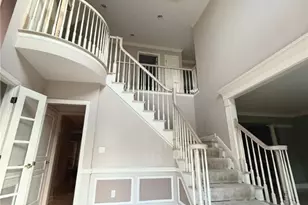 2644 Carriage House Dr, Hampton, PA 15101 - Photo 7