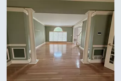 2644 Carriage House Dr, Hampton, PA 15101 - Photo 11