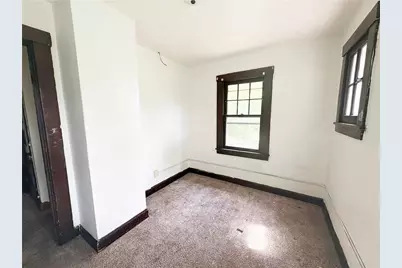 800 N 6th St, Clairton, PA 15025 - Photo 5