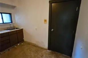 1907 Delaware Ave, Pittsburgh, PA 15218 - Photo 11