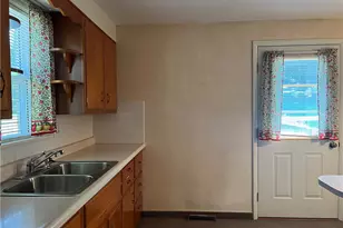 2971 Melvin Dr, Neshannock Township, PA 16105 - Photo 3