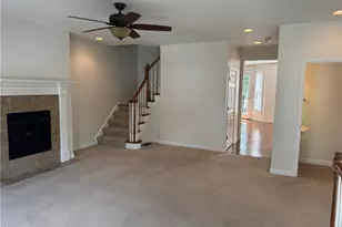 523 E Vanderbilt Ct, Adams Township, PA 16046 - Photo 11