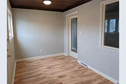 4115 Brownsville Rd, South Park, PA 15129 - Photo 3