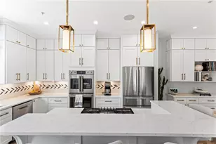 3729 Mulberry Wy, Pittsburgh, PA 15201 - Photo 9