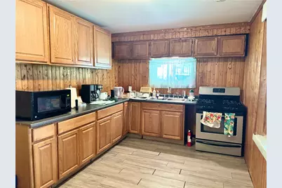 21 S Round Street, Union Township, PA 16101 - Photo 3