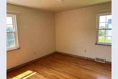 2122 Route 130, Unity Township, PA 15676 - Photo 9