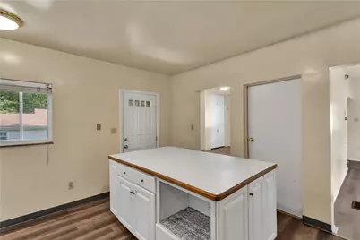932 Dixon Ave, North Versailles, PA 15137 - Photo 11