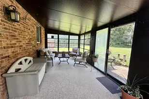 2935 Glenda Dr, Scott Township, PA 16101 - Photo 13