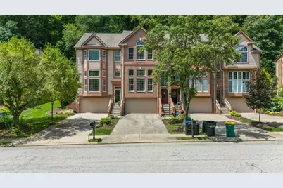 2117 Huntington Ct S, Pittsburgh, PA 15090 - Photo 1