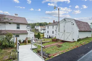 178 Locust St, Cecil, PA 15350 - Photo 7