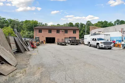 1641 Saw Mill Run Blvd, Pittsburgh, PA 15210 - Photo 5