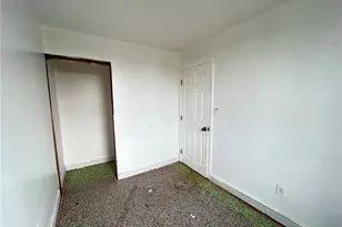 405 S 5th St, Jeannette, PA 15644 - Photo 17