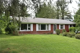 101 Lake Dr, Ligonier Township, PA 15658 - Photo 3