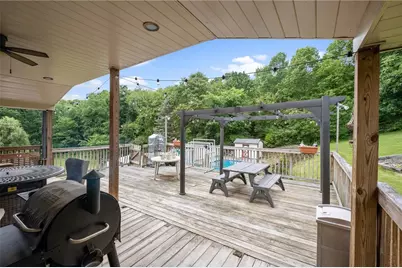 740 Broadway, Pine Township, PA 15090 - Photo 19