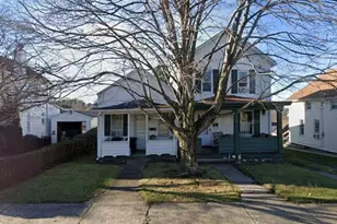 507 Michigan Ave, Jeannette, PA 15644 - Photo 1