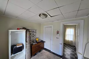 507 Michigan Ave, Jeannette, PA 15644 - Photo 7