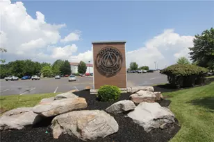 947 Park Plaza, Pine Township, PA 15090 - Photo 7