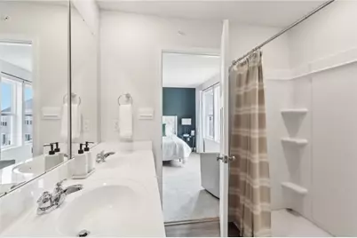 171 Sweetwater Dr, Moon/Crescent Twp, PA 15108 - Photo 17