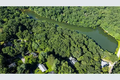 113 Lakewood Dr, Center Township, PA 16001 - Photo 7