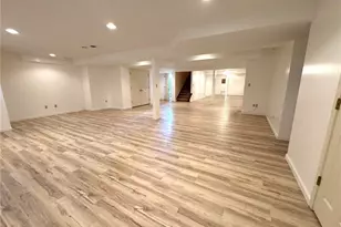 402 Woodland Dr, Wilmington Township, PA 16142 - Photo 29