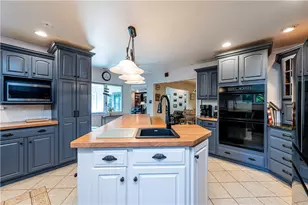 931 Country Club Dr, Hempfield Township, PA 15601 - Photo 29