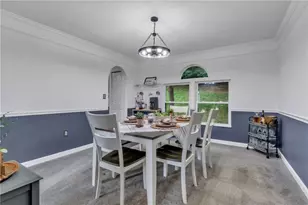 302 Cosette Dr, Cranberry Township, PA 16066 - Photo 9