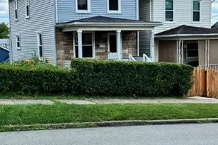 712 1/2 Ellsworth Ave, Jeannette, PA 15644 - Photo 1