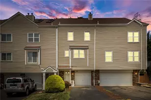 116 Old Village Ln, Bethel Park, PA 15102 - Photo 1