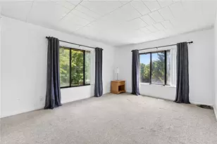 631 Forest Green Dr, Moon/Crescent Twp, PA 15108 - Photo 17