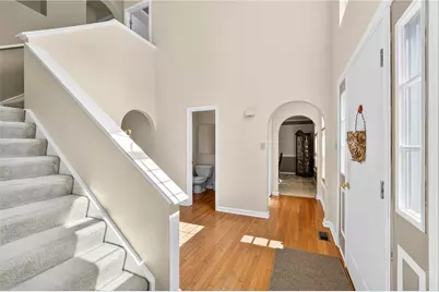 1514 Laurel Ridge Dr, Moon/Crescent Twp, PA 15046 - Photo 3