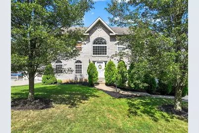 1514 Laurel Ridge Dr, Moon/Crescent Twp, PA 15046 - Photo 1