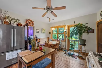 300 Eddington St, Pittsburgh, PA 15207 - Photo 15