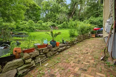 300 Eddington St, Pittsburgh, PA 15207 - Photo 33