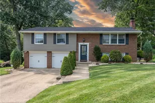 11 Greenview Dr, Hempfield Township, PA 15644 - Photo 1